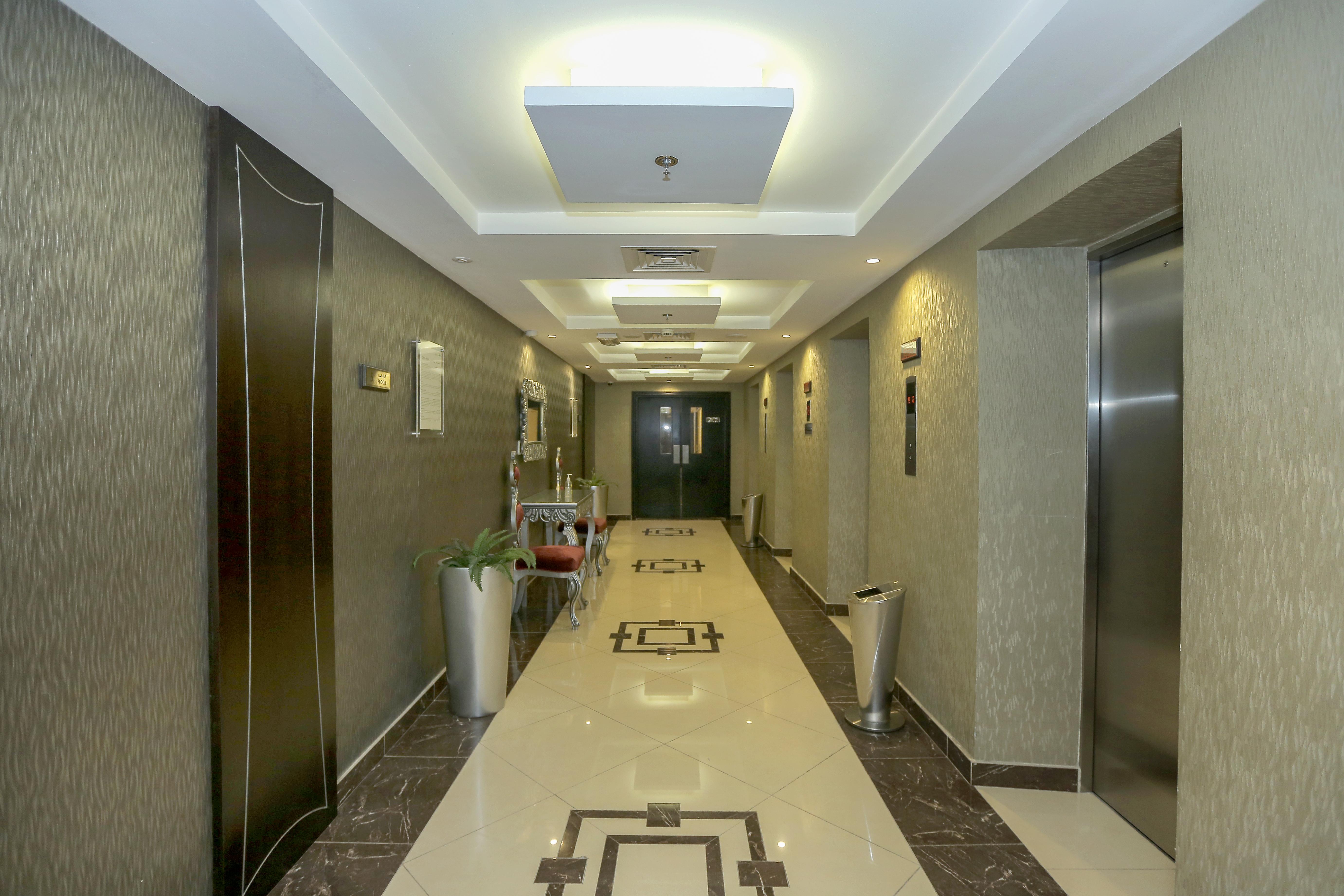 Ivory Grand Hotel Apartments Dubai Exteriör bild